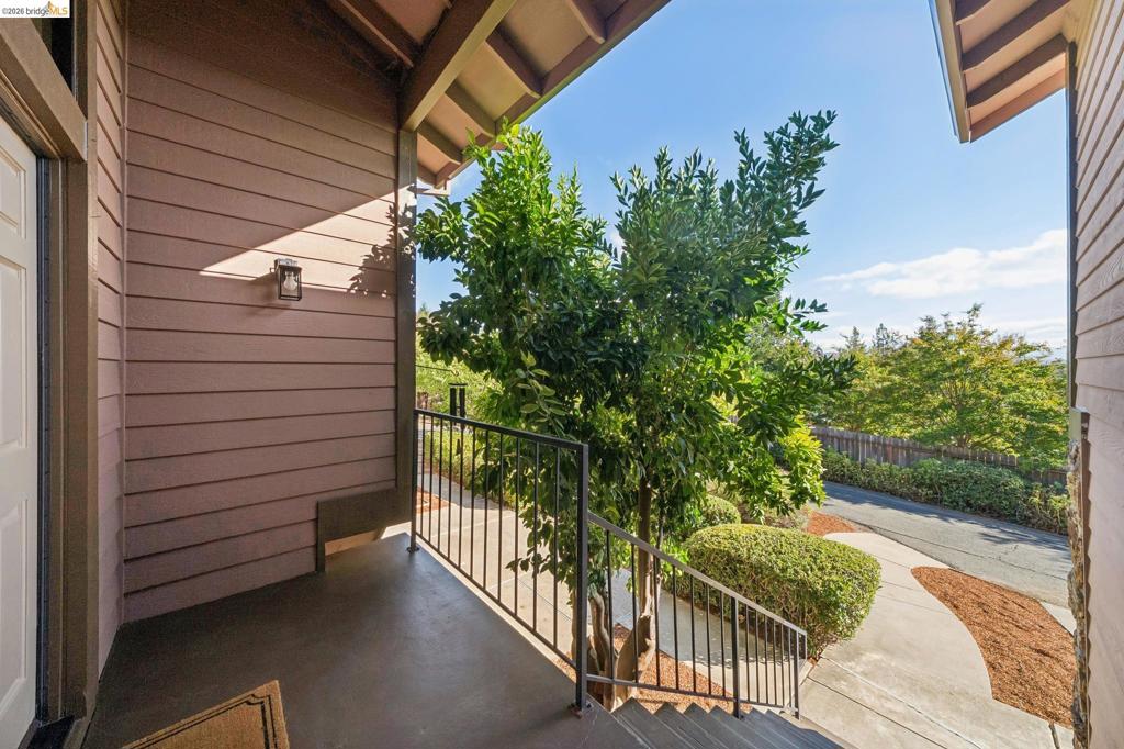 836 Navaronne Way