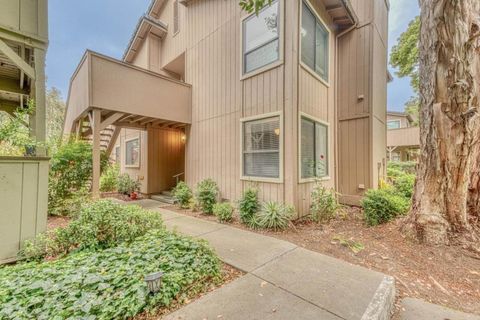 Photo of 195 Del Monte Lane, Morgan Hill, CA 95037 (MLS # ML82045675)