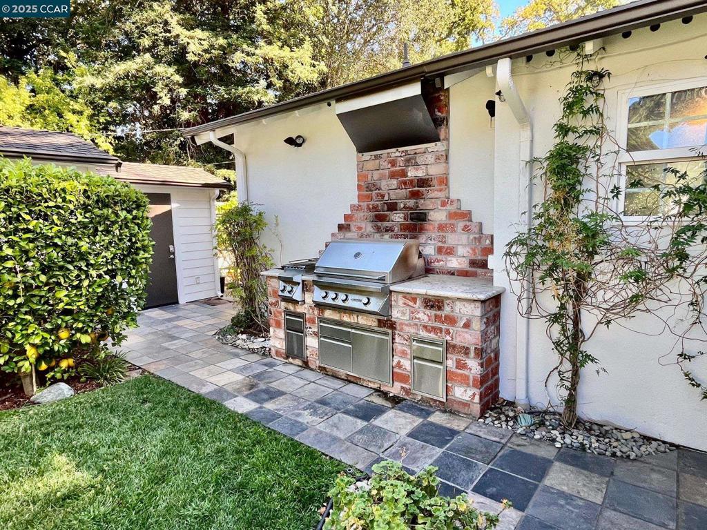 LAFAYETTE ORCHAR - Residential