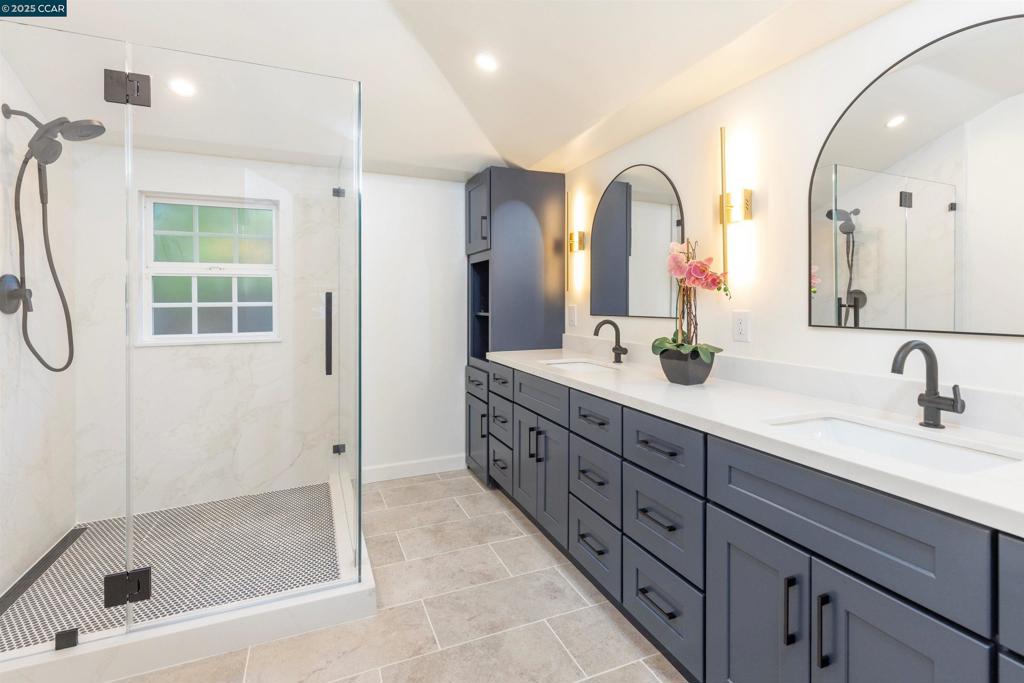 LAFAYETTE ORCHAR - Residential