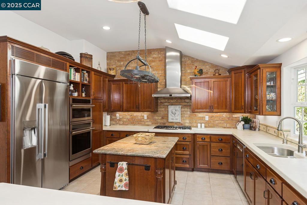 LAFAYETTE ORCHAR - Residential