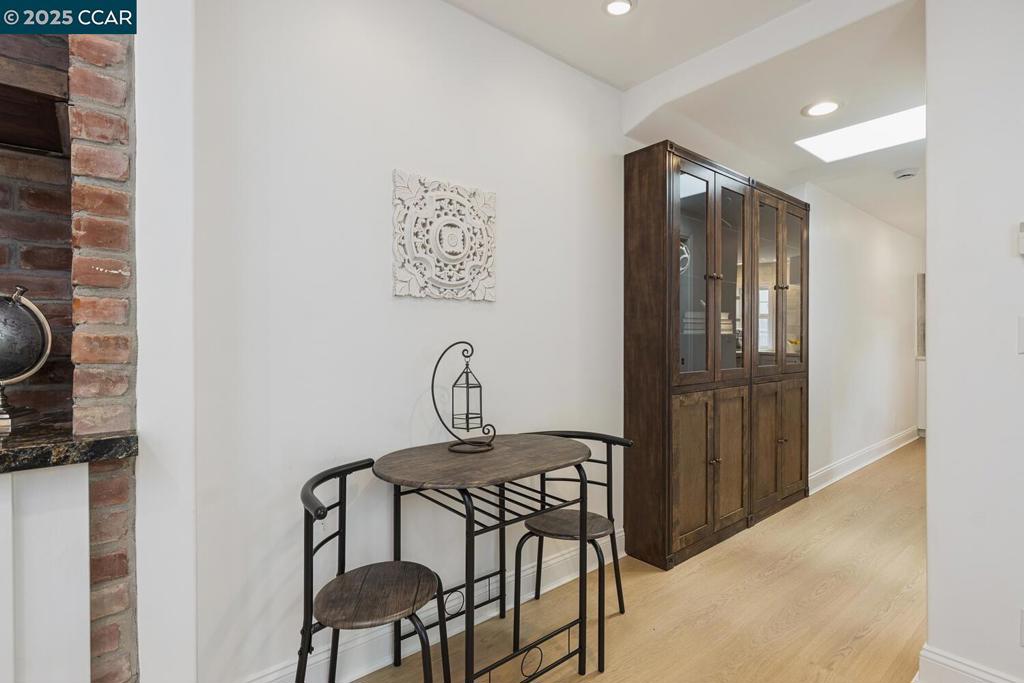 LAFAYETTE ORCHAR - Residential