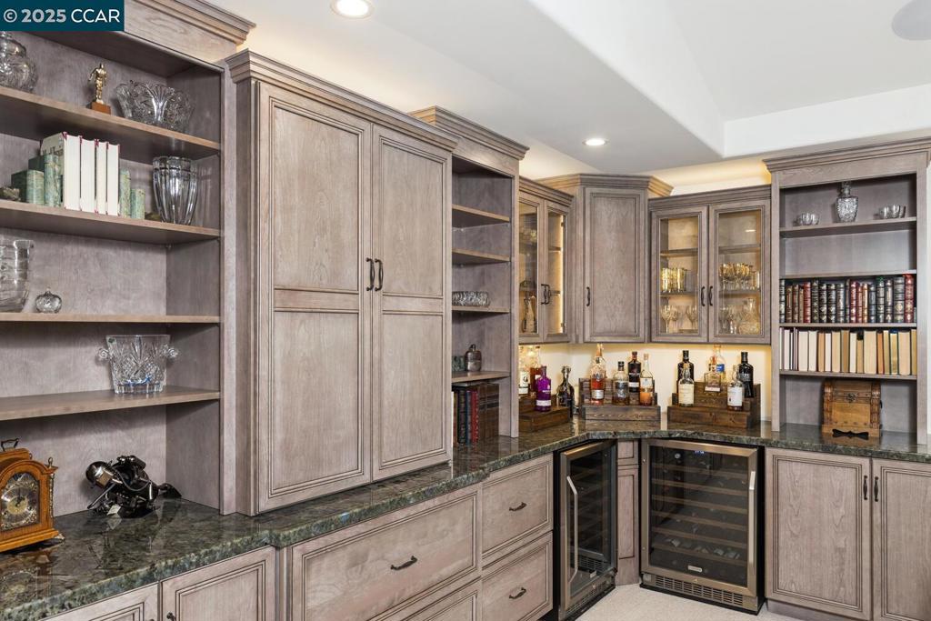 LAFAYETTE ORCHAR - Residential