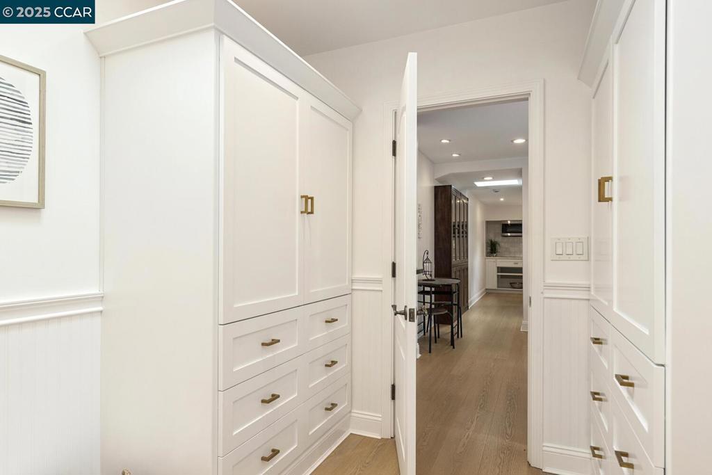 LAFAYETTE ORCHAR - Residential