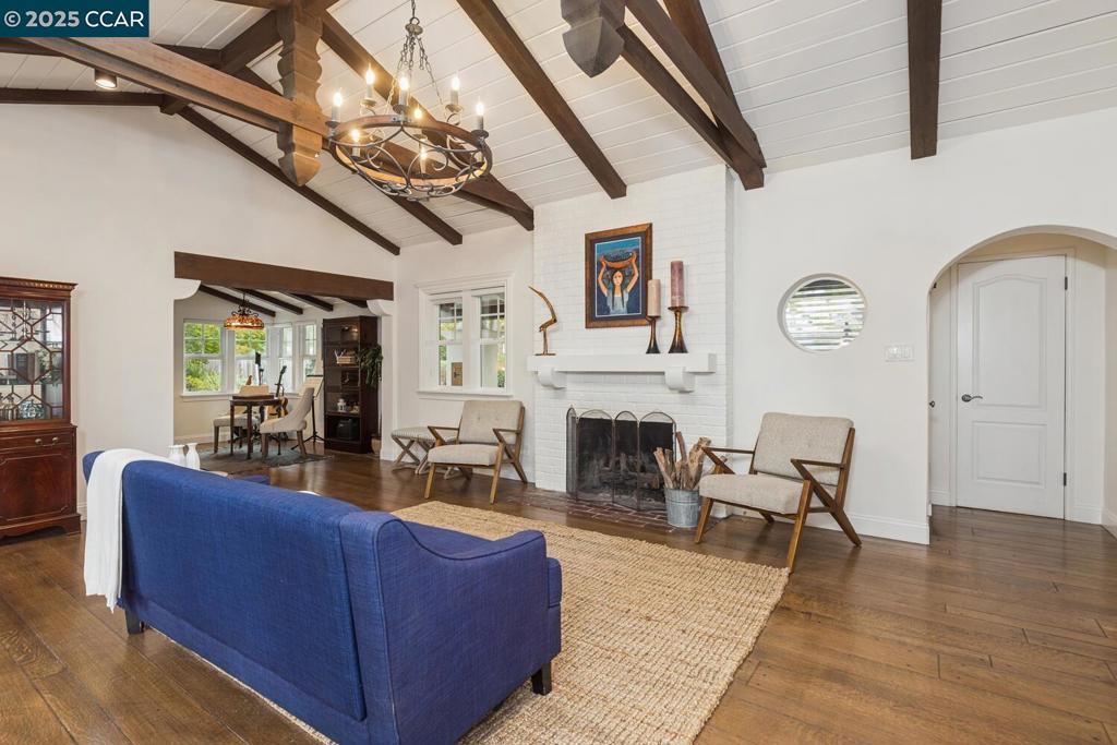 LAFAYETTE ORCHAR - Residential