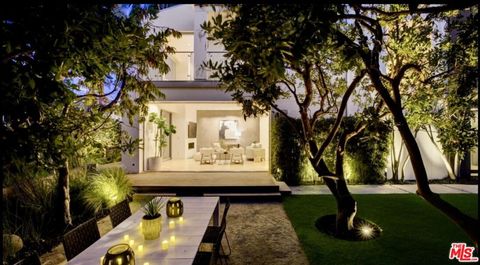 2910 & 2908 Strongs Drive Venice CA 90291