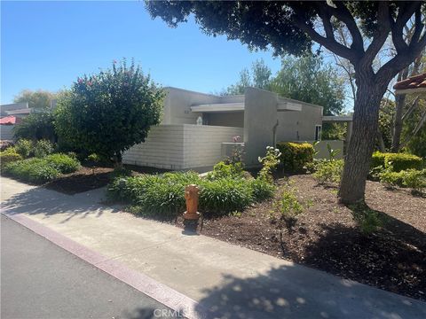 2189 VIA MARIPOSA EAST R Laguna Woods CA 92637