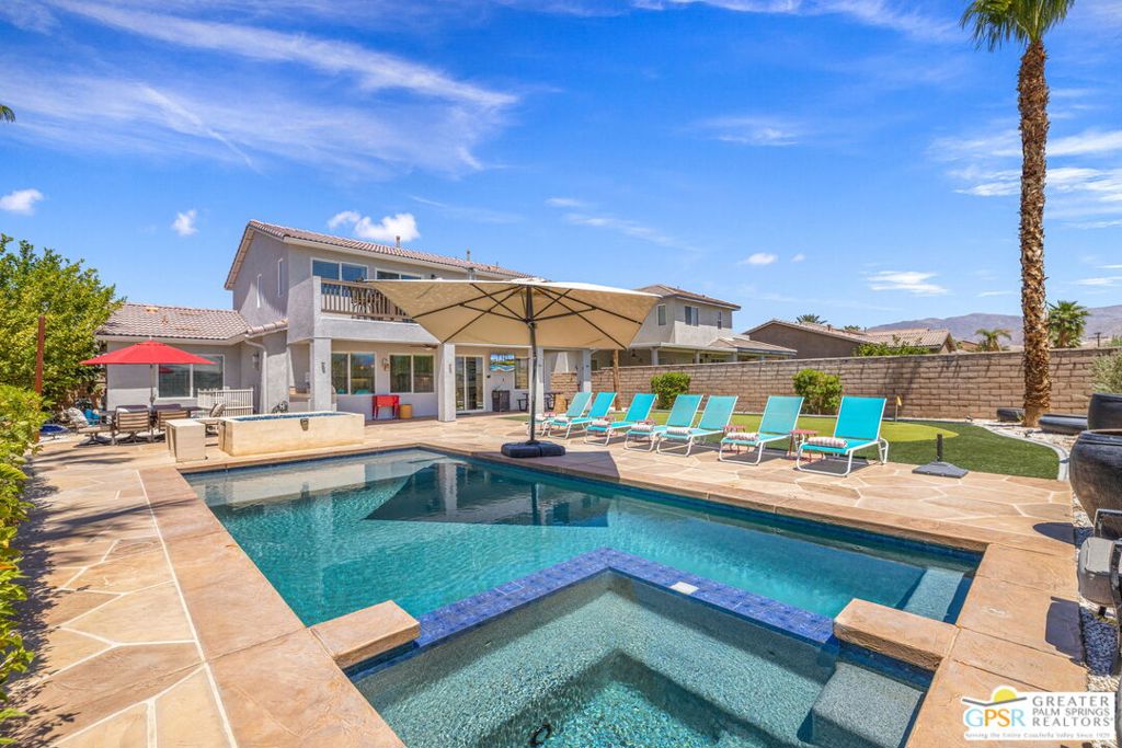 42776 Del Lago Court