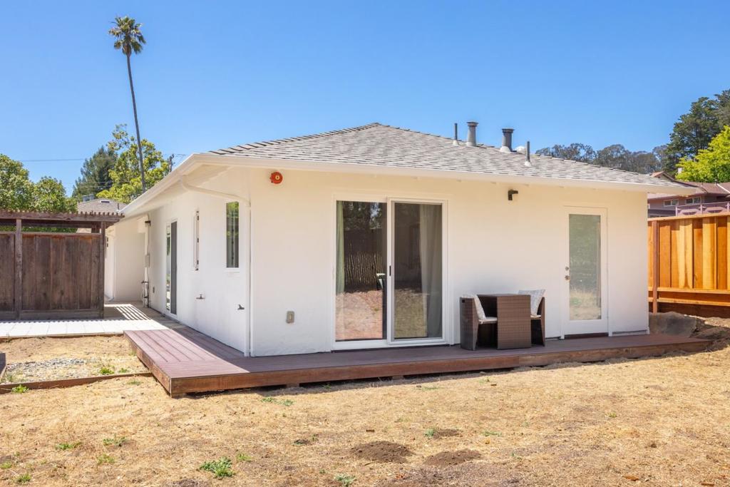 1028 Western Drive