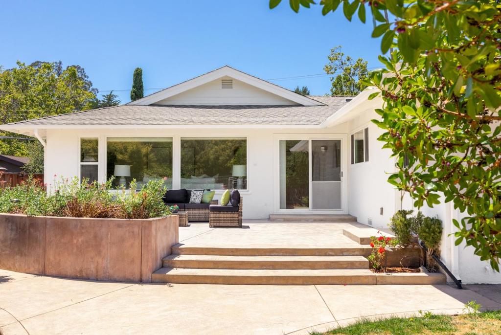 1028 Western Drive