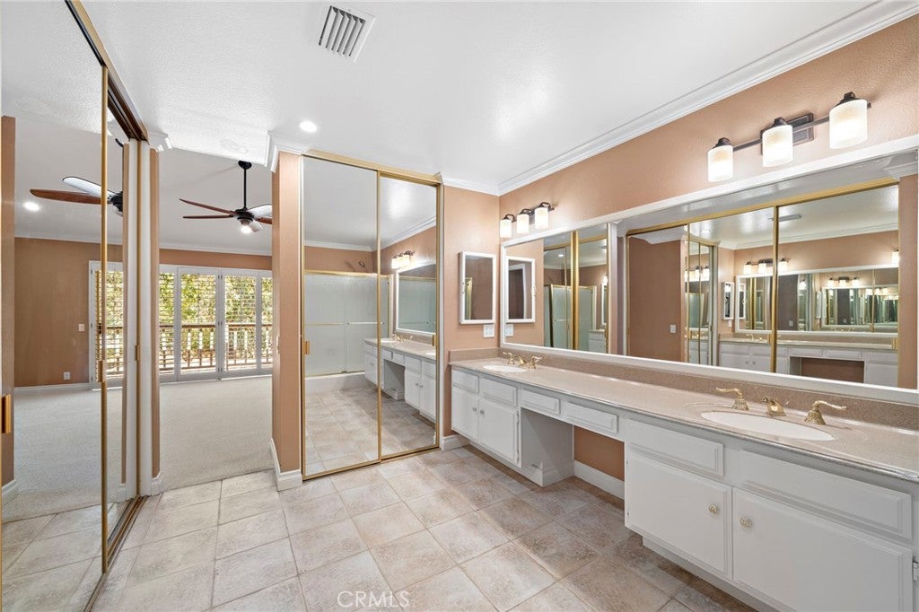 25072 Castlewood, Lake Forest CA 92630 - Photo 22
