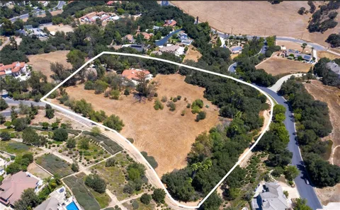 MLS: OC26103115