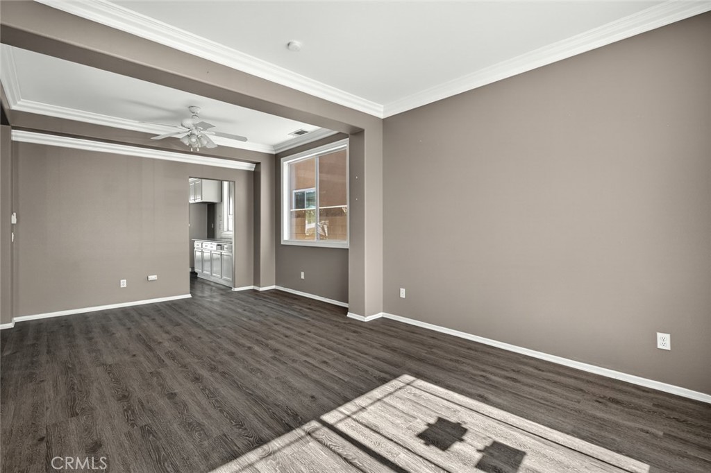 22605 White Wing