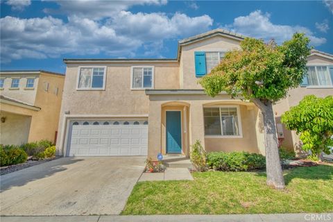 Photo of 1565 Orwell Ln, Oxnard, CA 93033 (MLS # SR26106064)