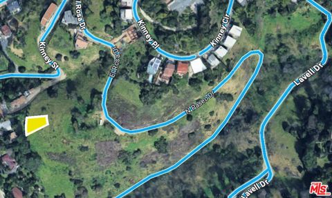 Photo of 3562 N Paseo Drive, Los Angeles, CA 90065 (MLS # 25483349)