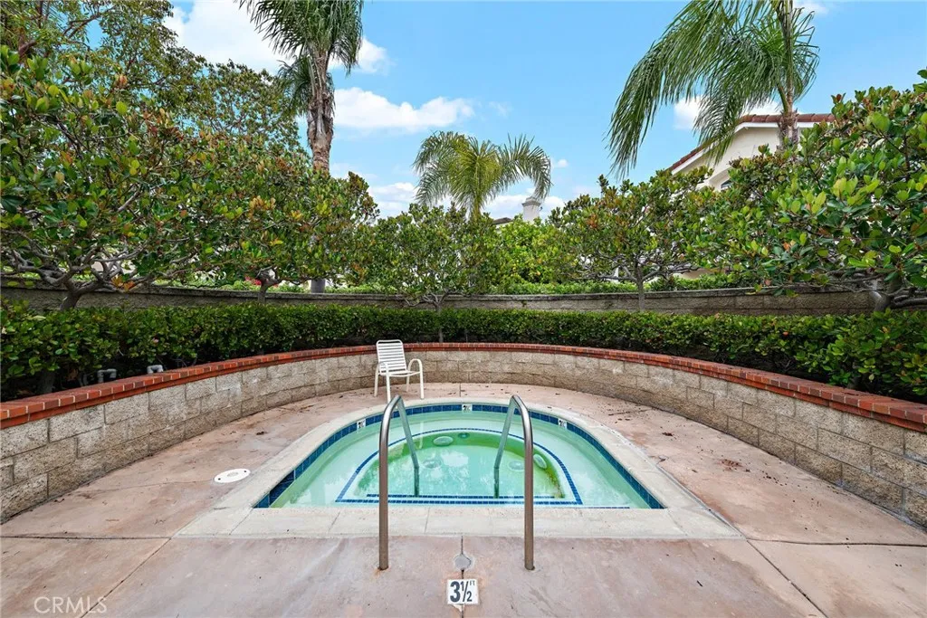 Aliso Viejo, California 92656, United States, 4 Bedrooms Bedrooms, ,3 BathroomsBathrooms,Residential,Active,142343