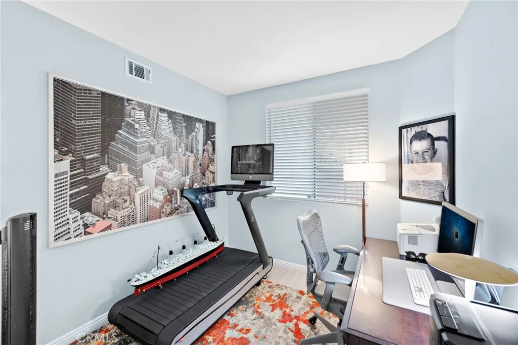 Aliso Viejo, California 92656, United States, 4 Bedrooms Bedrooms, ,3 BathroomsBathrooms,Residential,Active,142343