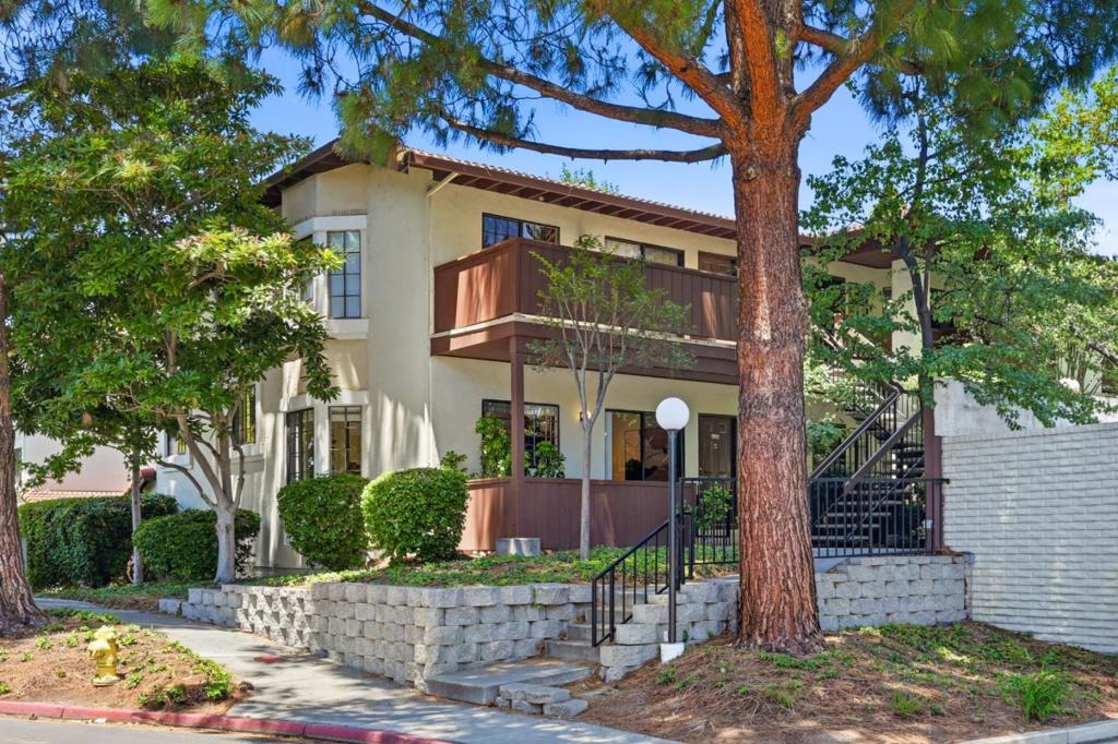 448 Costa Mesa Terrace A