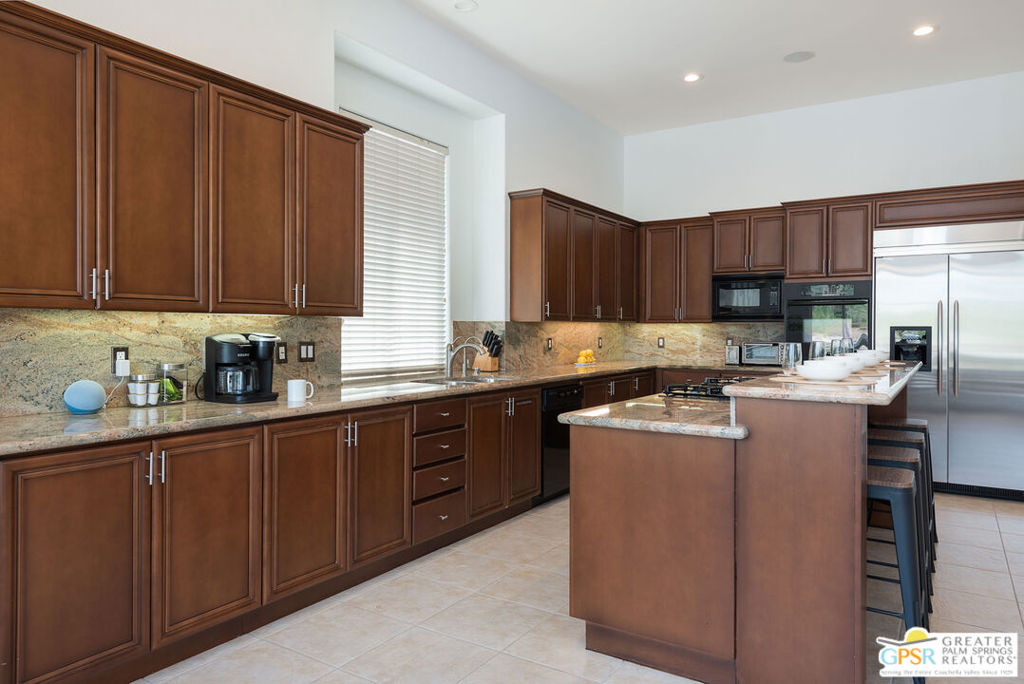 Mira Vista - Residential Lease