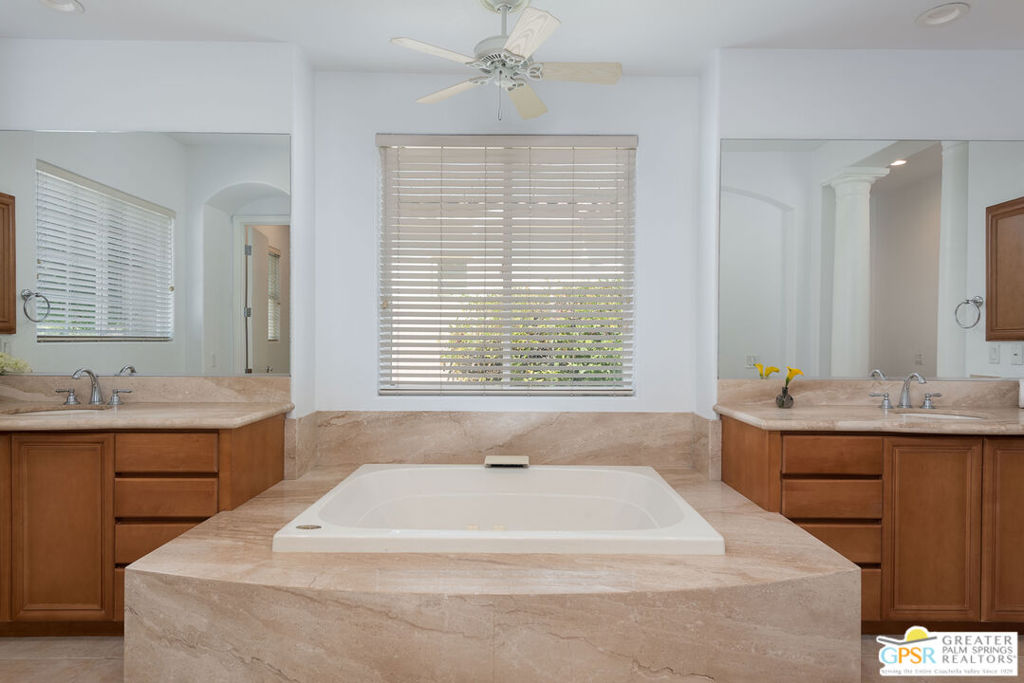Mira Vista - Residential Lease