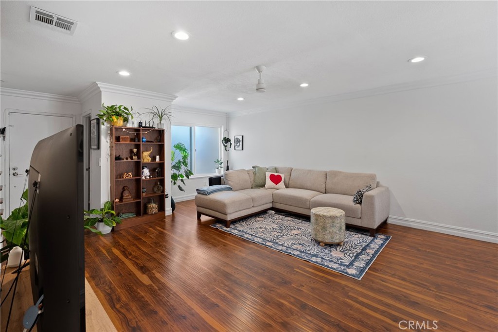 13011 Doty Avenue 44