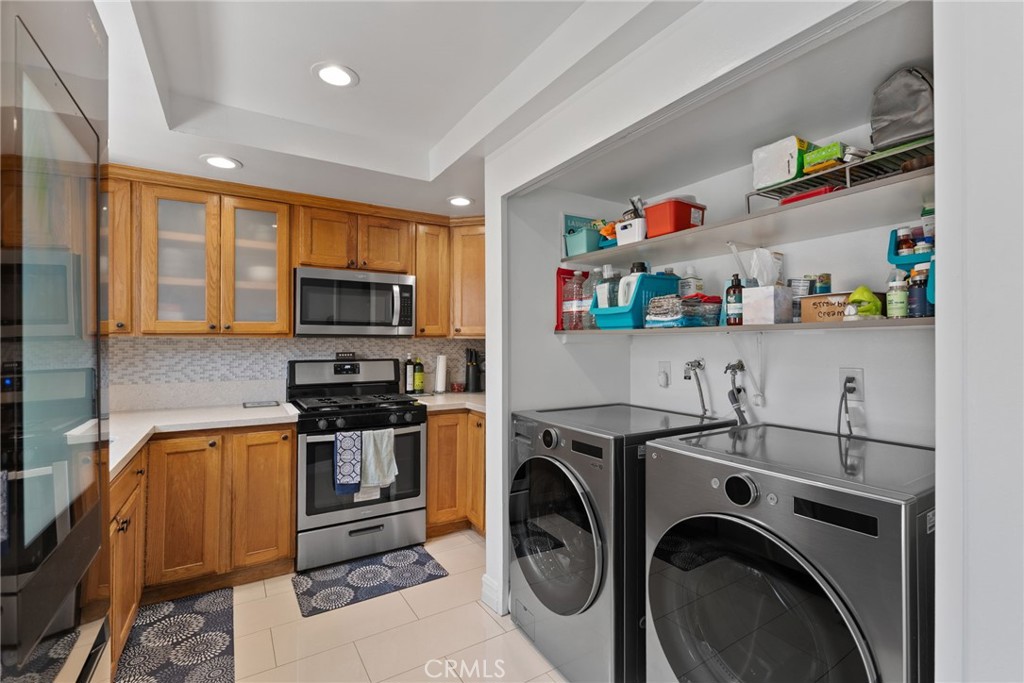 13011 Doty Avenue 44