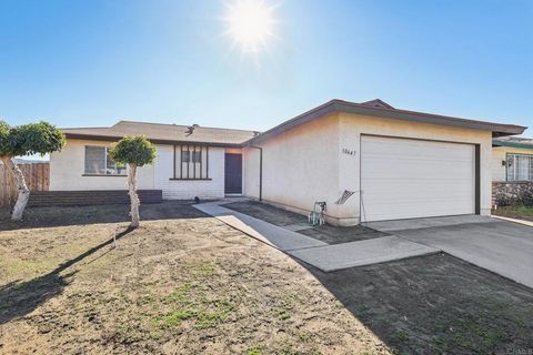 10647 Montura Court Santee CA 92071