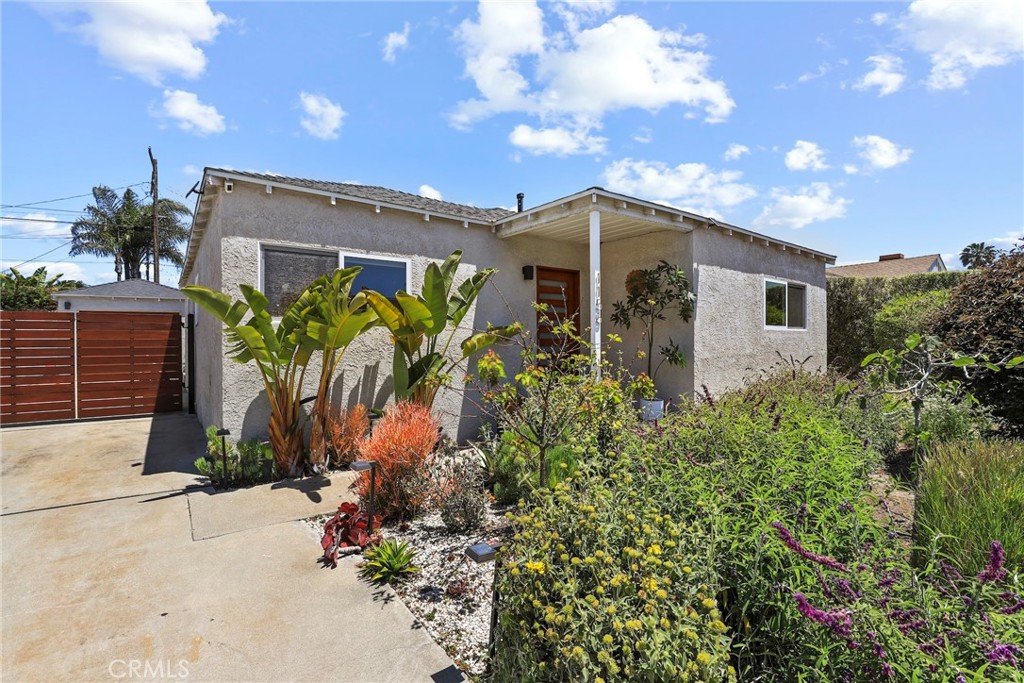 1156 W 26th Street