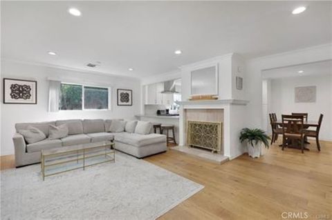 22335 Kittridge Street Woodland Hills CA 91303