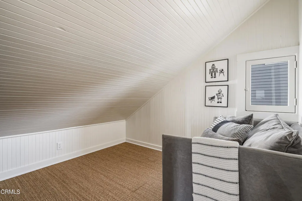 Santa Barbara, California 93103, United States, 5 Bedrooms Bedrooms, ,3 BathroomsBathrooms,Residential,Active,228500