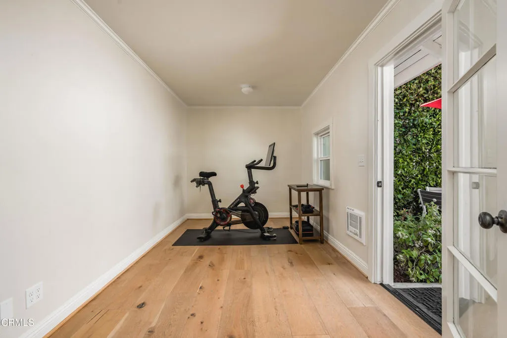 Santa Barbara, California 93103, United States, 5 Bedrooms Bedrooms, ,3 BathroomsBathrooms,Residential,Active,228500