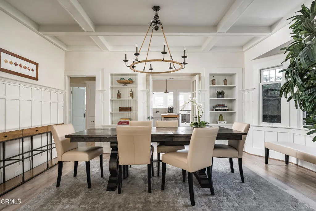 Santa Barbara, California 93103, United States, 5 Bedrooms Bedrooms, ,3 BathroomsBathrooms,Residential,Active,228500