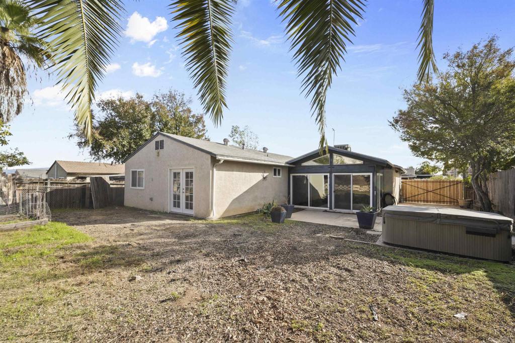 10036 Three Oaks Way