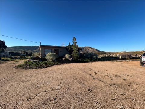Photo of 9878 Bella Vista St, Apple Valley, CA 92308 (MLS # PW26056614)