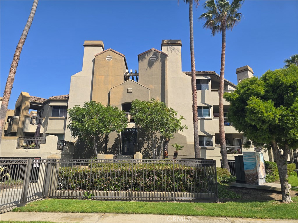 310 Lake 213