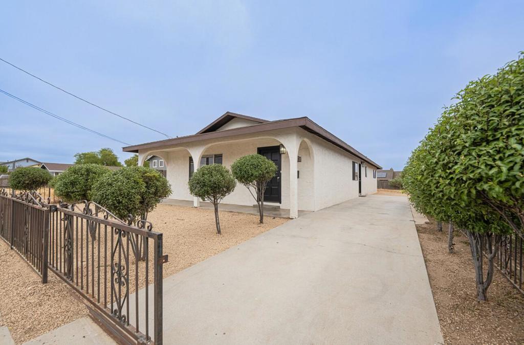 1708 Vosti Avenue