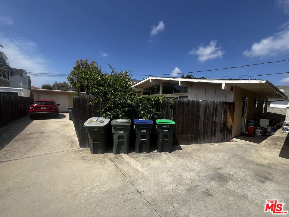 317 University Drive