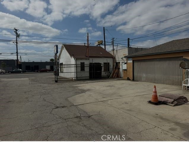 9349 Artesia