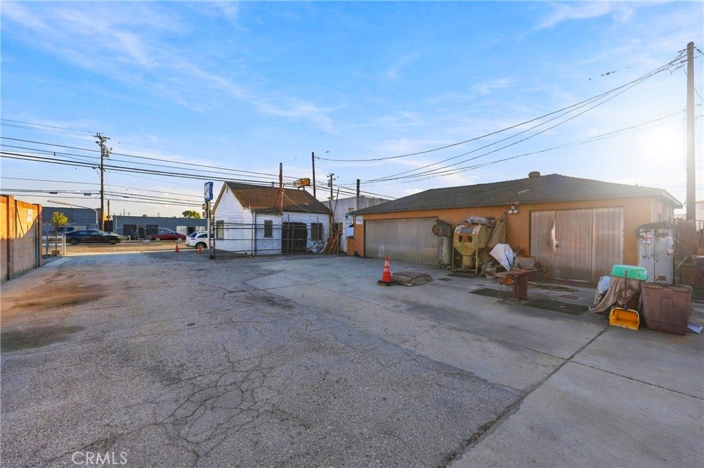 9349 Artesia