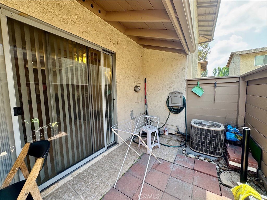 1437 Forest Glen
