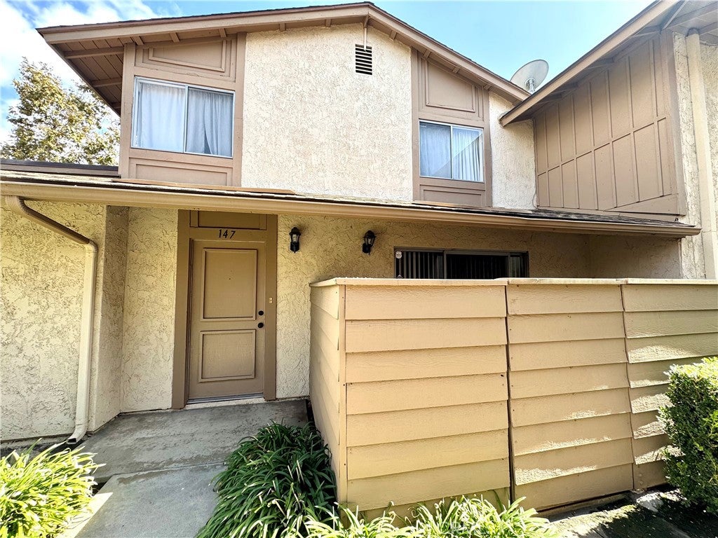 1437 Forest Glen