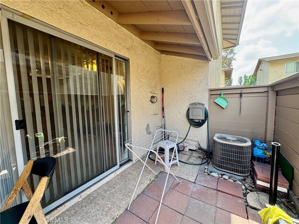1437 Forest Glen