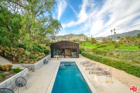 Photo of 29517 Harvester Road, Malibu, CA 90265 (MLS # 26654657)