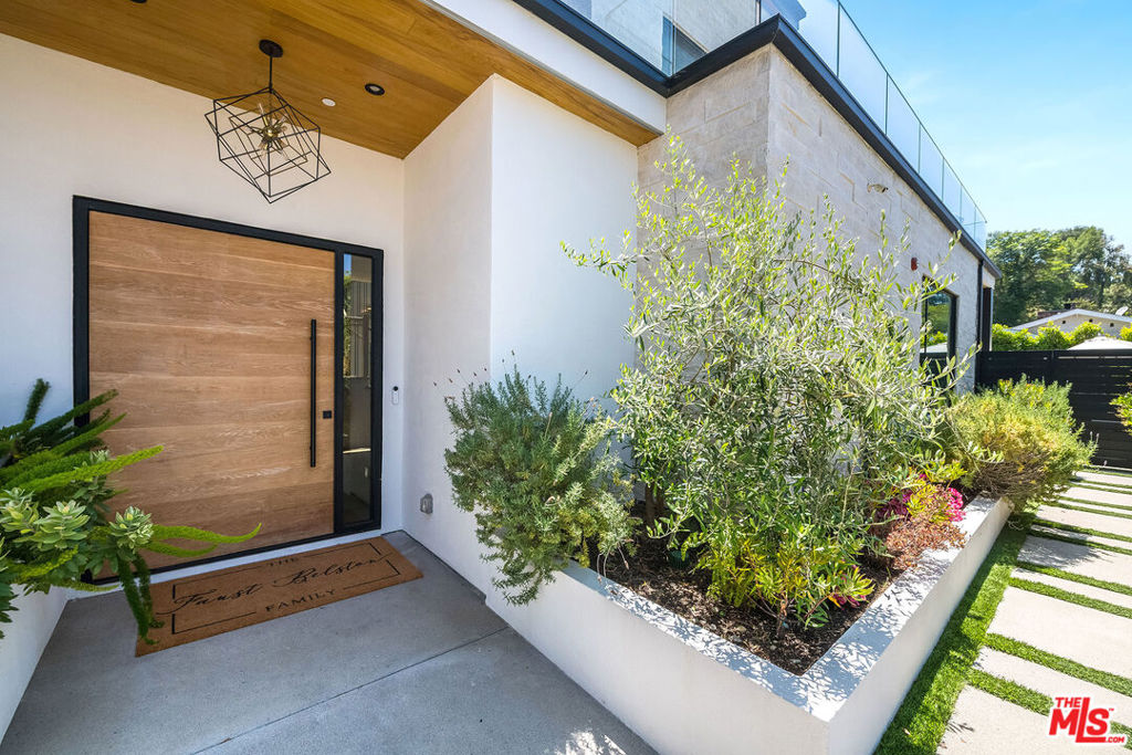 11258 Laurie Drive