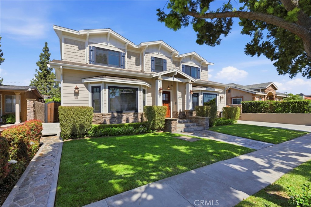 10513 Pangborn Avenue