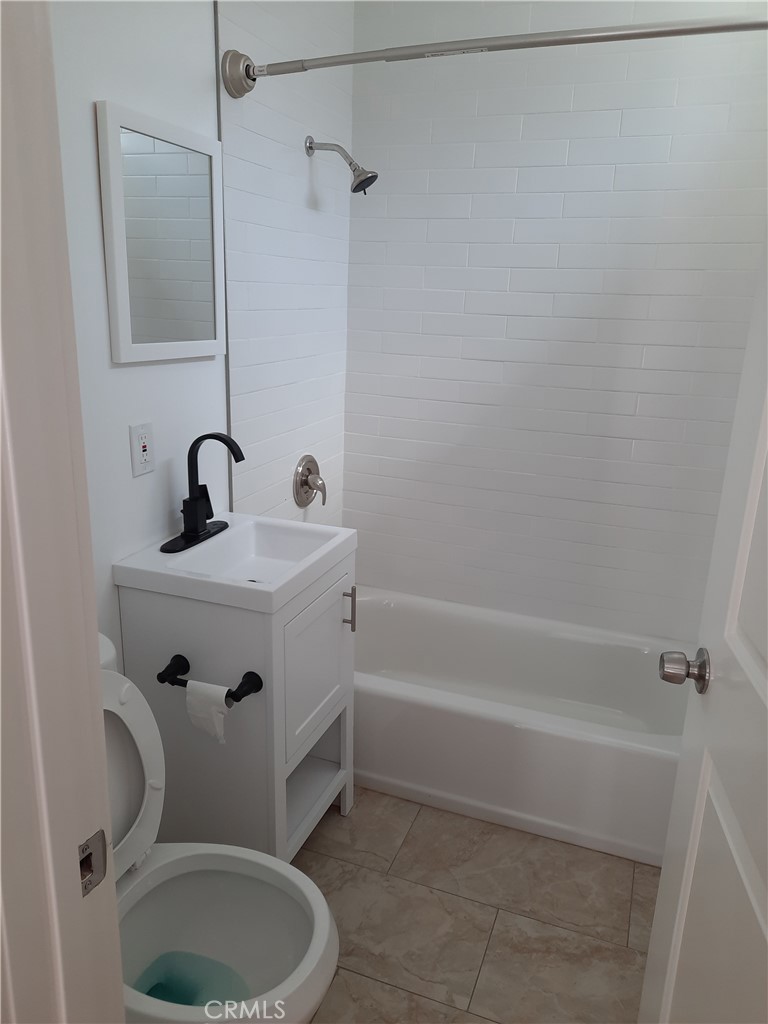 515 W 3rd Street