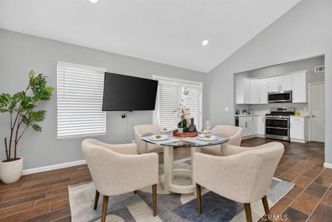 Tiny photo for 39747 Old Carriage RD, Murrieta, CA 92563 (MLS # SW26158594)