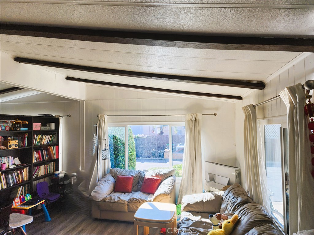 21217 Washington Street 32