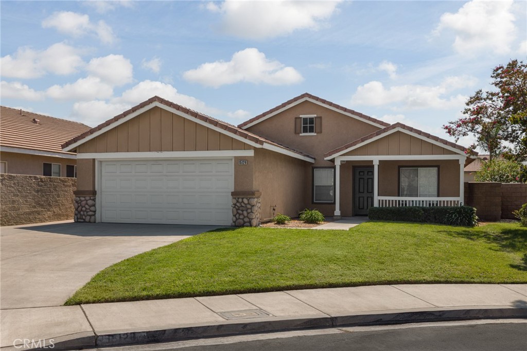UPDATED & MOVE-IN-READY SINGLE STORY cul-de-sac home, in a wonderful enclave of Fontana & Etiwanda school district! Enter this spacious 4 bedrooms & 2 bathrooms home into a living room which leads into an open "Great Room", bathed with windows overlooking the backyard, combining the Family Room, Dining Area & Kitchen which features new custom cabinets and quartz counters. Adjacent to the "Great Room" are 4 bedrooms, including a spacious Master Bedroom with an en-suite bath and walk-in closet and 3 bedrooms and a hallway bath. New custom paint throughout interior. New vinyl plank flooring throughout. Other amenities include : portable island, over the range microwave, dual pane windows throughout, new faux wood window blinds, newer fixtures, ceiling fans, recessed lights, central HVAC & alarm system ready. Landscaped front & back yards incl. automatic sprinklers system & stamped concrete patio. Laundry hookups in the laundry room adjacent to garage. Direct access from house to a 2-car garage w/automatic garage door (w/access door to/from side yard). RECENT UPGRADES : HVAC system with new furnace and AC condenser (2022). Plenty of space for RV parking. Conveniently located & within minutes to Etiwanda District schools, eateries, shopping, business & entertainment centers, local park & freeways. ~ Welcome home!