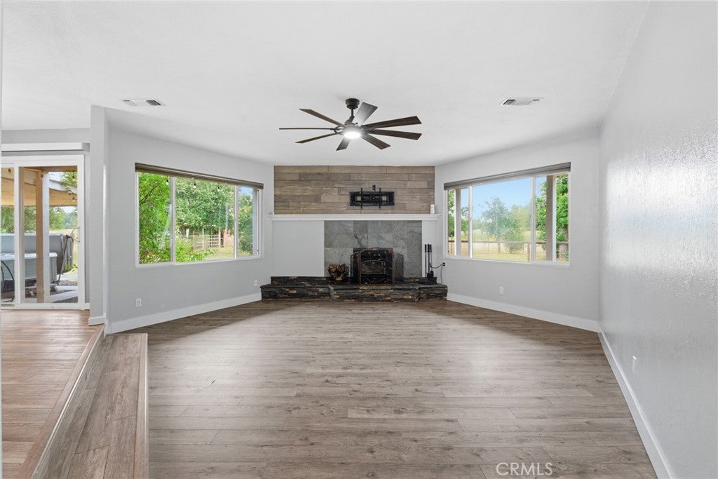 8567 Winona Way